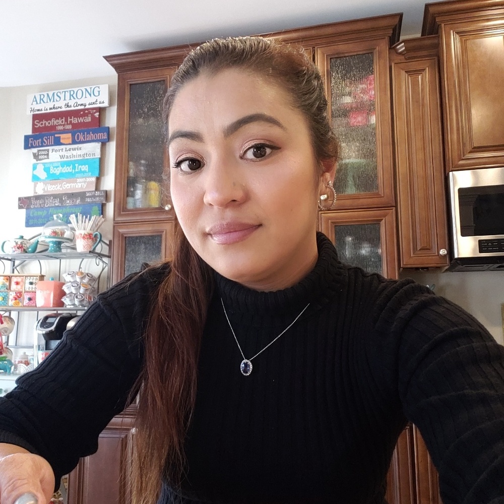 Meet your Posher, Vanessa